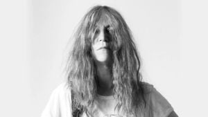 Patti Smith Kicks Off 50th Anniversary Tour For 'Horses'