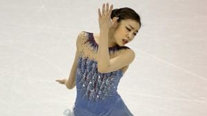 Kim Yuna Stuns Fans With Social Media Return