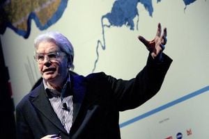 Sir Terry Farrell Dies Architect Of MI6 And TV Am