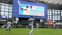 Brewers manager Pat Murphy hopes young players connect with Jackie Robinson's story