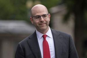 Trump Fed Appointee Calls For Steep Rate Cuts