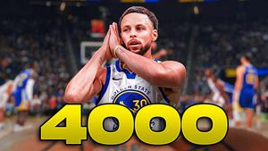 Curry Makes History As Warriors Defeat Kings