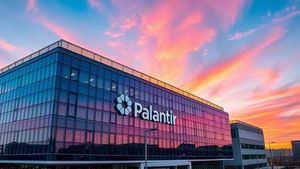 Palantir Technologies Stock Surges Amidst Valuation Concerns
