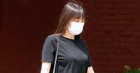 眞子さん　目撃された“ゆったりシルエット”アウターに広がる驚き…NY生活3年で見せた「ファッションの変化」 | 女性自身