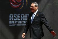 Australia's Albanese discusses US minerals deal, jet incident with China's Premier Li