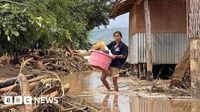 Fung-wong: Six dead after second typhoon in a week hits the Philippines