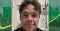 Cantor Netinho é diagnosticado com câncer do sistema linfático - Bahia Notícias
