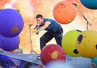 Review: Coldplay does something that had never been done before