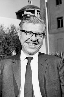 Fred Hoyle