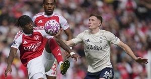 Manchester United Eye Elliot Anderson In High-Stakes Transfer Battle