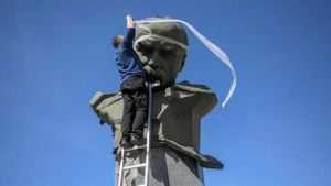 Poltava Removes Peter I Monument As Part Of Decolonization Efforts