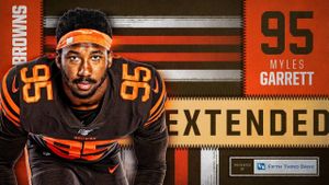 Myles Garrett Signs Record Deal, Stays With Browns