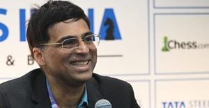 Viswanathan Anand Picks Bobby Fischer, Snubs Magnus Carlsen