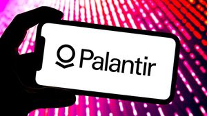 Palantir Stock Plummets Amid Defense Budget Fears