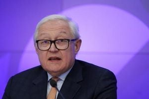 Trump Threatens Ground Operations Against Venezuela Soon