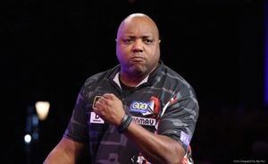 Leonard Gates Shines On World Darts Championship Stage