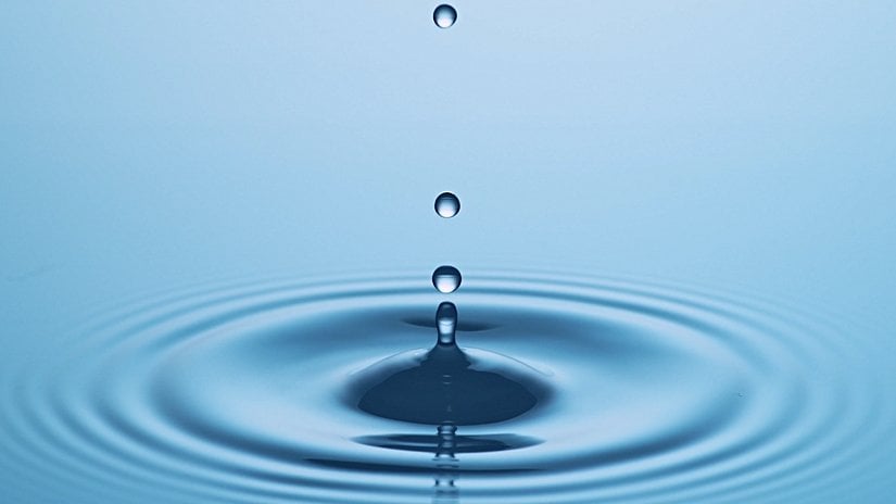 Noktasal kaynaktan yayılan su dalgaları.