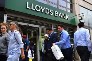 Lloyds And Halifax Banking Apps Recover From Major Outage