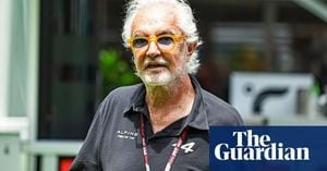 Oliver Oakes Resigns As Alpine Team Principal Amid Turmoil