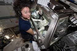 ISS'ten Dönen Dragon Kapsülü: Kök Hücre Üretiminden Kanser Tedavisine Kritik Bilim Yükü Dünya'da.