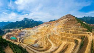 China Uncovers World's Largest Gold Deposit