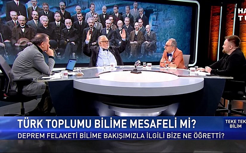 Fatih Altaylı’nın sunduğu Teke Tek programında Celal Şengör ve Emrah Safa Gürkan ile birlikte konuk olmuş ve büyük ilgi görmüştür.