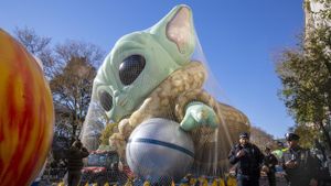 Macy's Thanksgiving Day Parade Gears Up Amid Rainy Forecast