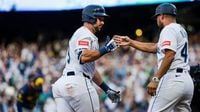 Milwaukee Brewers' 11-game winning streak snapped in Seattle by Mariners