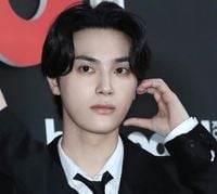 더보이즈 주학년, 활동 일시중단…소속사 