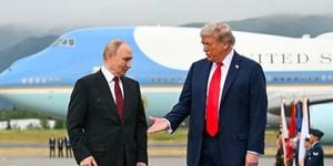 Bipartisan Push For Russia Sanctions Sparks Global Debate