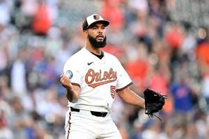 Cubs Miss Out On Dominguez As Deadline Trade Market Heats Up