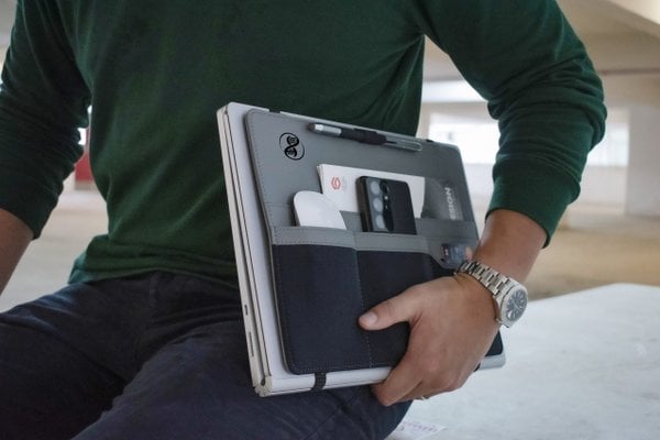 Clipboard Laptop Masası ve Düzenleyici