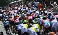 Radprofis starten beim Klassiker Eschborn-Frankfurt