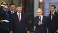 Au Kremlin, Xi Jinping dit se tenir aux côtés de la Russie face à un « harcèlement hégémonique »