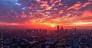 Houston Faces Rainy Spell As D C Shivers