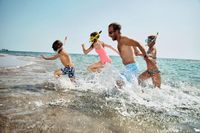 Oster-Countdown: Hier verbringen Urlauberinnen und  Urlauber die Feiertage  | TUI Group – Einer der weltweit führenden Touristikkonzerne