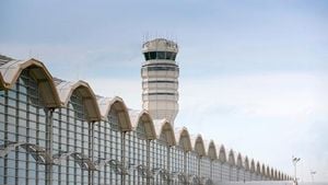 Fire Alarm Halts Reagan National Flights Monday