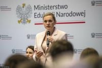 Podwyżki dla nauczycieli 2025. Od kiedy i jakiego rzędu? MEN opublikowało rozporządzenie