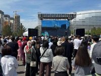 Праздничные мероприятия ко Дню защитника Отечества и 80-летию Победы проходят в Астане