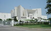 ‘Grave assault on constitution’: Two Pakistan Supreme Court judges quit over 27th Amendment | Indiablooms - First Portal on Digital News Management