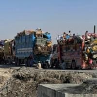 Pakistan-Afghanistan border crossings reopen for people after Istanbul talks - Türkiye News