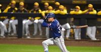 Mariners claim Taveras, Carter promoted