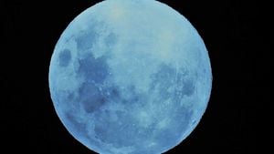 Joyful Reactions To The Blue Supermoon