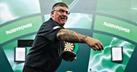 Gary Anderson third World title win offers nightmare scenario to darts chiefs