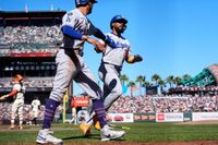 Dodgers’ sizzling offense chases Robbie Ray in series win over Giants