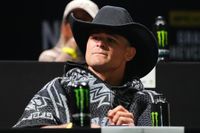 Security intervene as two UFC 314 stars shockingly clash at press conference
