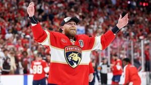 Sam Bennett Claims Conn Smythe As Panthers Chase History