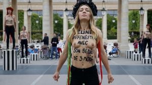 Femen Activists Protest Ukraine War Outside UN