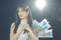 日向坂４６キャプテン・佐々木久美が卒業セレモニー　長濱ねる、影山優佳ら一期生ＯＧも再集結！（東スポWEB） - Yahoo!ニュース