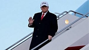 Air Force One Incident Delays Trump’s Davos Trip